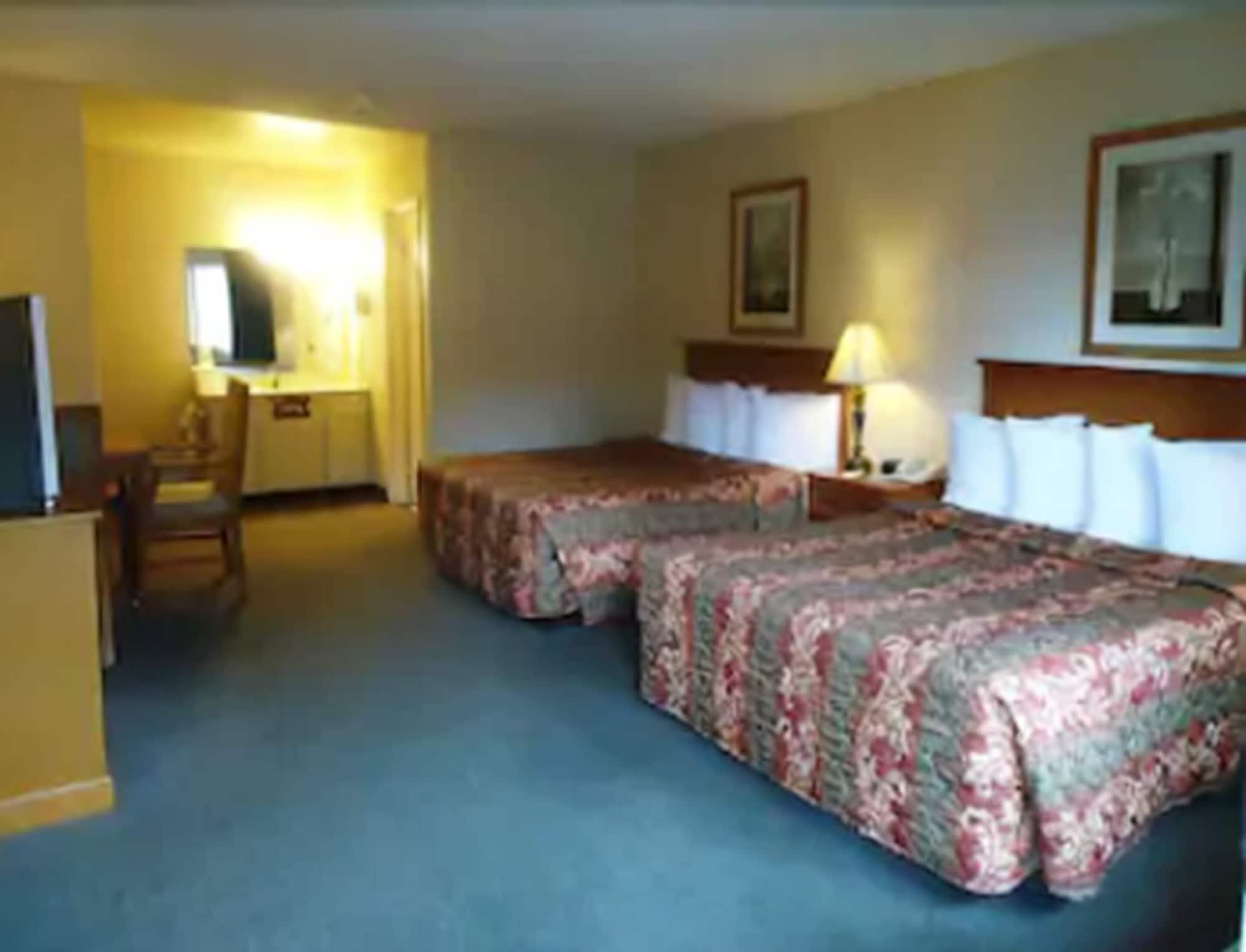 Travelodge By Wyndham Hemet Ca Room photo